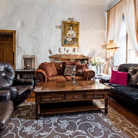 Historical Two-Bedroom Apartment With Sauna, Jacuzzi And Fireplace Таллин Экстерьер фото